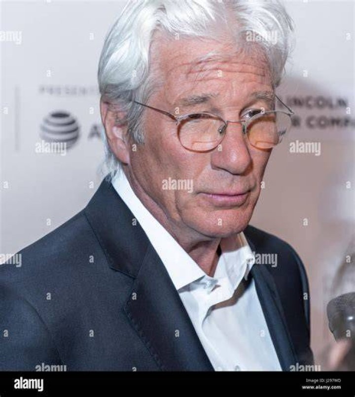 Actor Richard Gere Attends New Canaan Planning, Zoning Meeting New