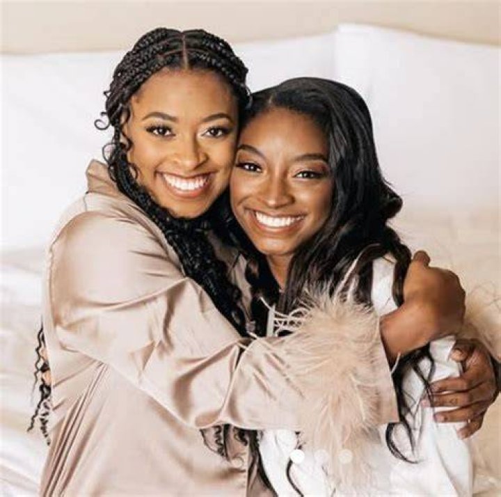 Adria Biles & Simone Biles Simone biles, Team usa gymnastics, Usa
