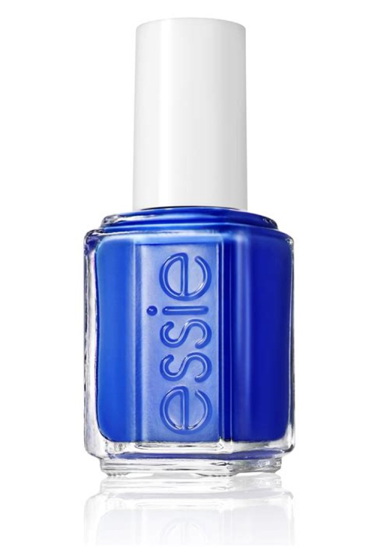 Alex Wore Bright Blue Nail Polish at the World Cup, and Fans