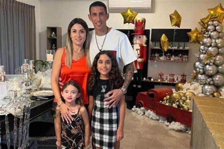 Angel Di Maria Parents, Net Worth, Wife, Wikipedia
