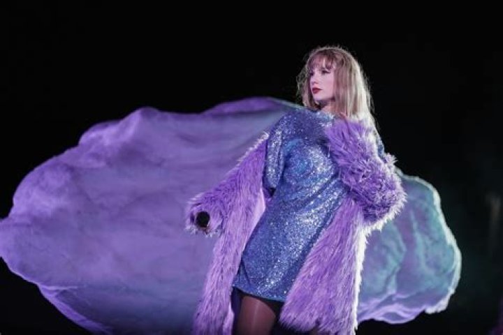 Are Taylor Swift's Parents Divorced? Andrea Swift and Scott Swift