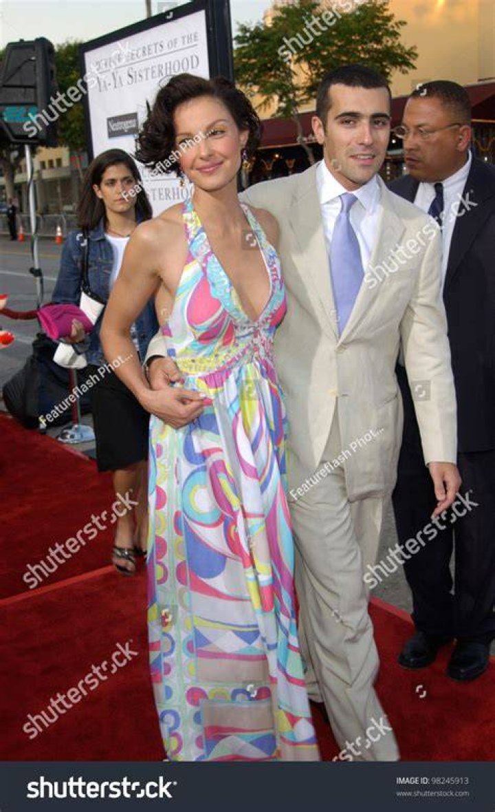 Ashley Judd splits from husband Celebrity News & TV