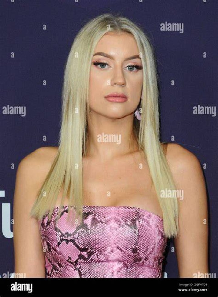 Ashly Schwan Wiki Everipedia