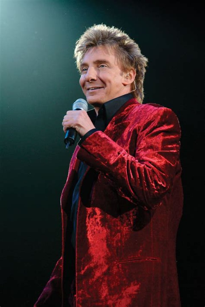 Barry Manilow Biography, Career, Physical Appearance, Family, Net Worth