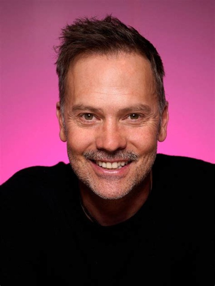 Barry Watson's Wiki Wife, Children, Net Worth, Height, Cancer
