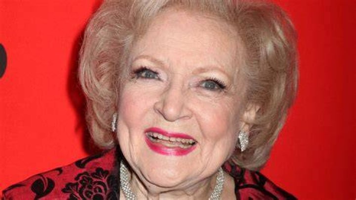 Betty White triple clips bonanza Hot in Cleveland and SNL