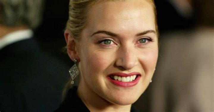 Biografi Profil Biodata Biodata Elizabeth Gillies Istri Michael Corcoran