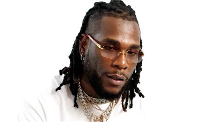 Burna Boy le chanteur nigerian class&eacute; en top des ventes au RoyaumeUni