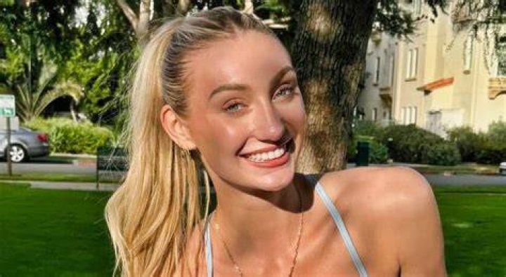 Cameron Brink in Bathing Suit Visits "Miami" &mdash; Celebwell