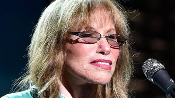 Carly Simon Health Update What Disease Does Carly Simon Have?