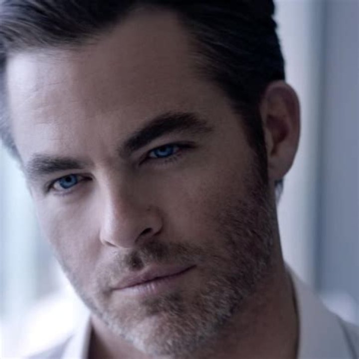 Chris Pine Twitter Suche