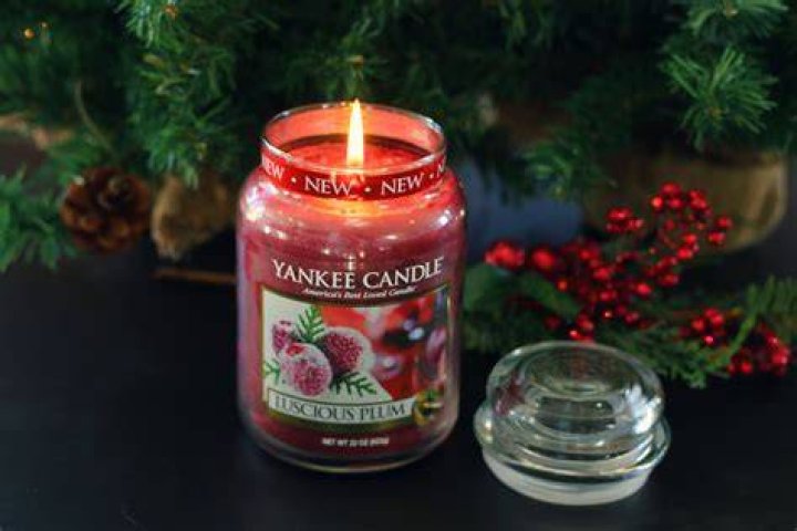 Christmas Yankee Candle Scents That Will Make Your Home Smell Like The Holidays