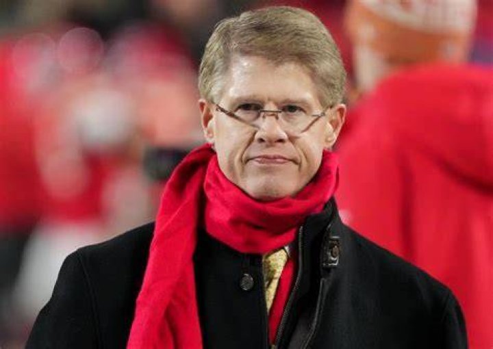 Clark Hunt net worth How much money has the Chiefs owner made in his