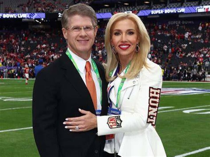 Clark Hunt&rsquo;s Wife Tavia Hunt Goes RedHot in Pumps at NFL Honors 2023