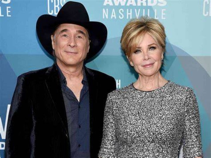 Clint Black and Lisa Hartman Black Country Singers and Their Spouses