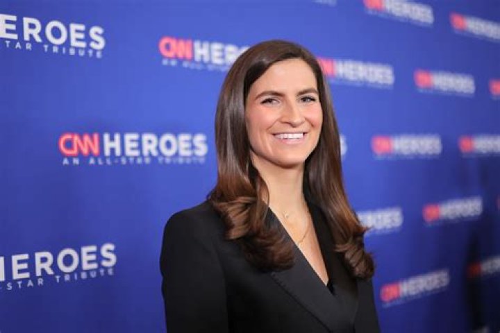 CNN reporter Kaitlan Collins apologises for gay slurs on Twitter PinkNews