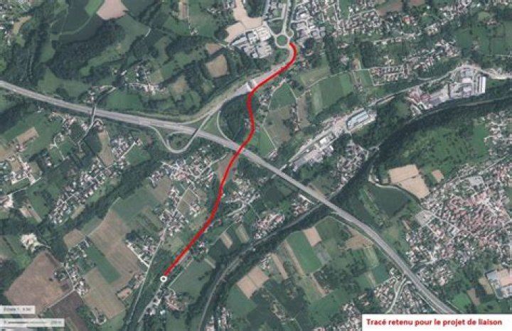 Connerr&eacute;. Le barreau de contournement pour rejoindre l&rsquo;A11 est en