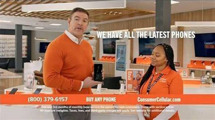 Consumer Cellular TV Commercial, 'Dog Park Talk, Text, Data 20+ a