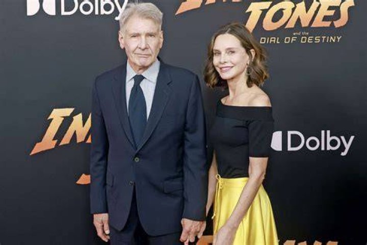 Desdealgunlugardelsur &mdash; Harrison Ford, Calista Flockhart and their son...