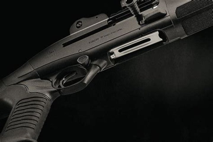 Does the Beretta 1301 Tactical have a choke?