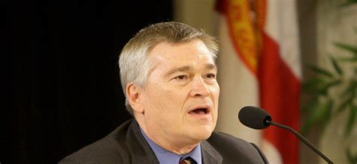 Eric Barron, a former dean of Penn State, is named president The
