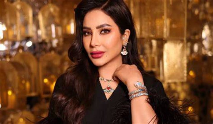 Fan favorite Lojain Omran spotted at plastic surgery clinic before
