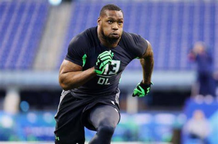 Former Baylor football player Shawn Oakman accused of sexual assault