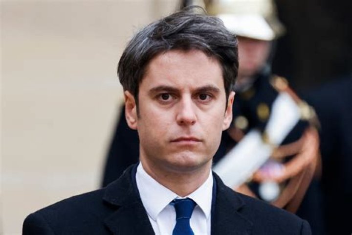 Gabriel Attal Femme Gabriel Attal, de ses propres z&egrave;les Lib&eacute;ration