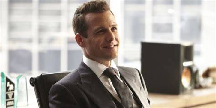 Gabriel Macht (aka Harvey Specter on Suits) Suits harvey, Blue suit