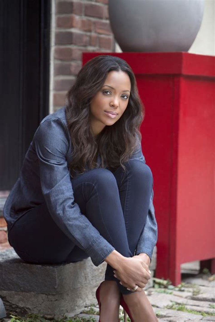 Give Aisha Tyler her flowers now and the credit she deserves Sugar Gamers