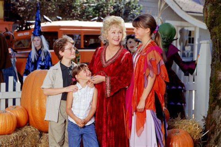 Halloweentown Star Describes Disney Channel Movie’s Original Ending