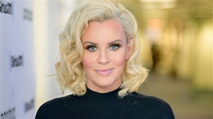 How Did Jenny McCarthy & Donnie Wahlberg Meet? 'Donnie Loves Jenny' Isn