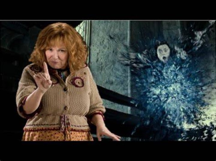 How Did Molly Weasley KILL Bellatrix? What Spell? Harry Potter Theory