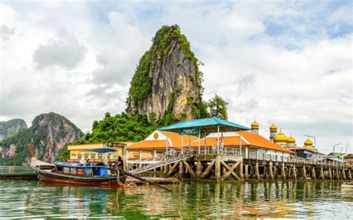 How do you get to Koh Panyee?