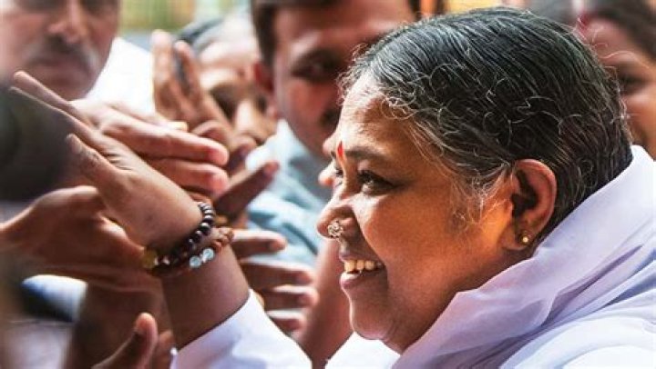 Is Amrita Vishwa Vidyapeetham private or government?