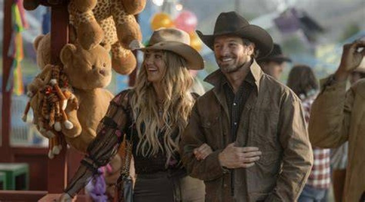 Is Ian Bohen Dating Lainey Wilson &rsquo; a series regular played by Ian Bohen