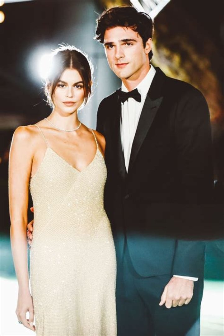 Jacob Elordi&rsquo;s Dating History Joey King, Zendaya, More