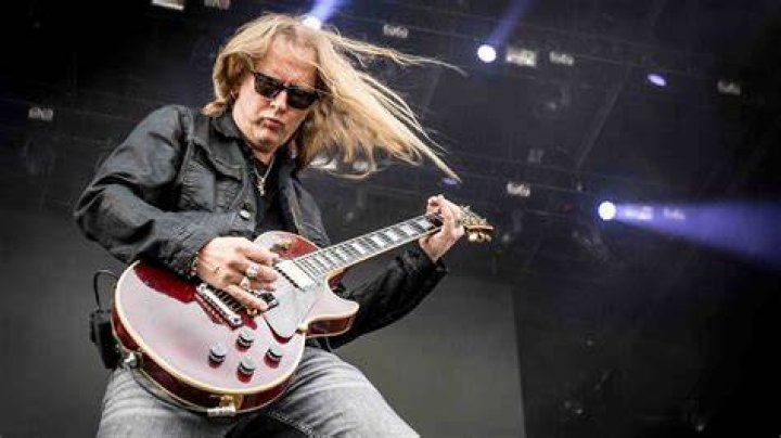 Jerry Cantrell has finished recording his first solo album in close to