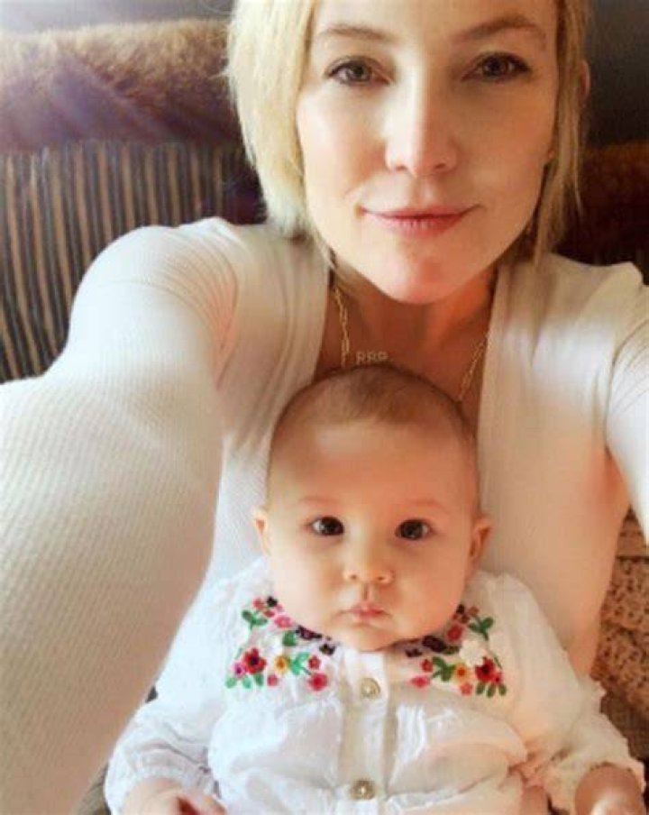 Kate Hudson shares heartmelting baby photo with Goldie Hawn fans go