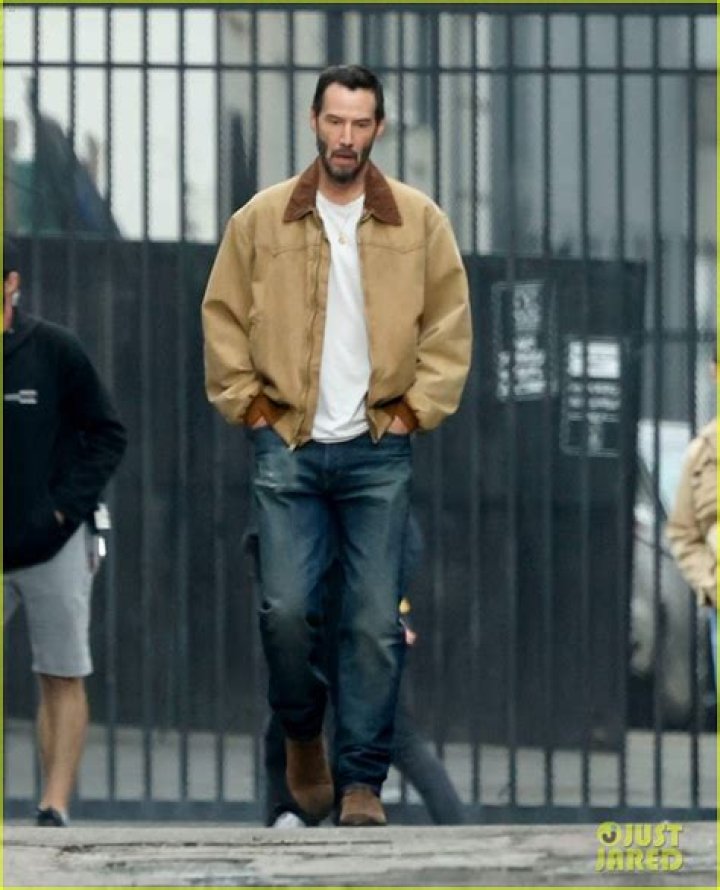 Keanu Reeves spotted to enjoy Vacations off the Coast of Italy with His