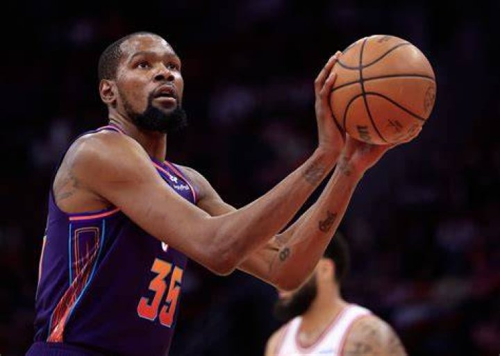 Kevin Durant's dad said it was time for his son to 'be selfish'