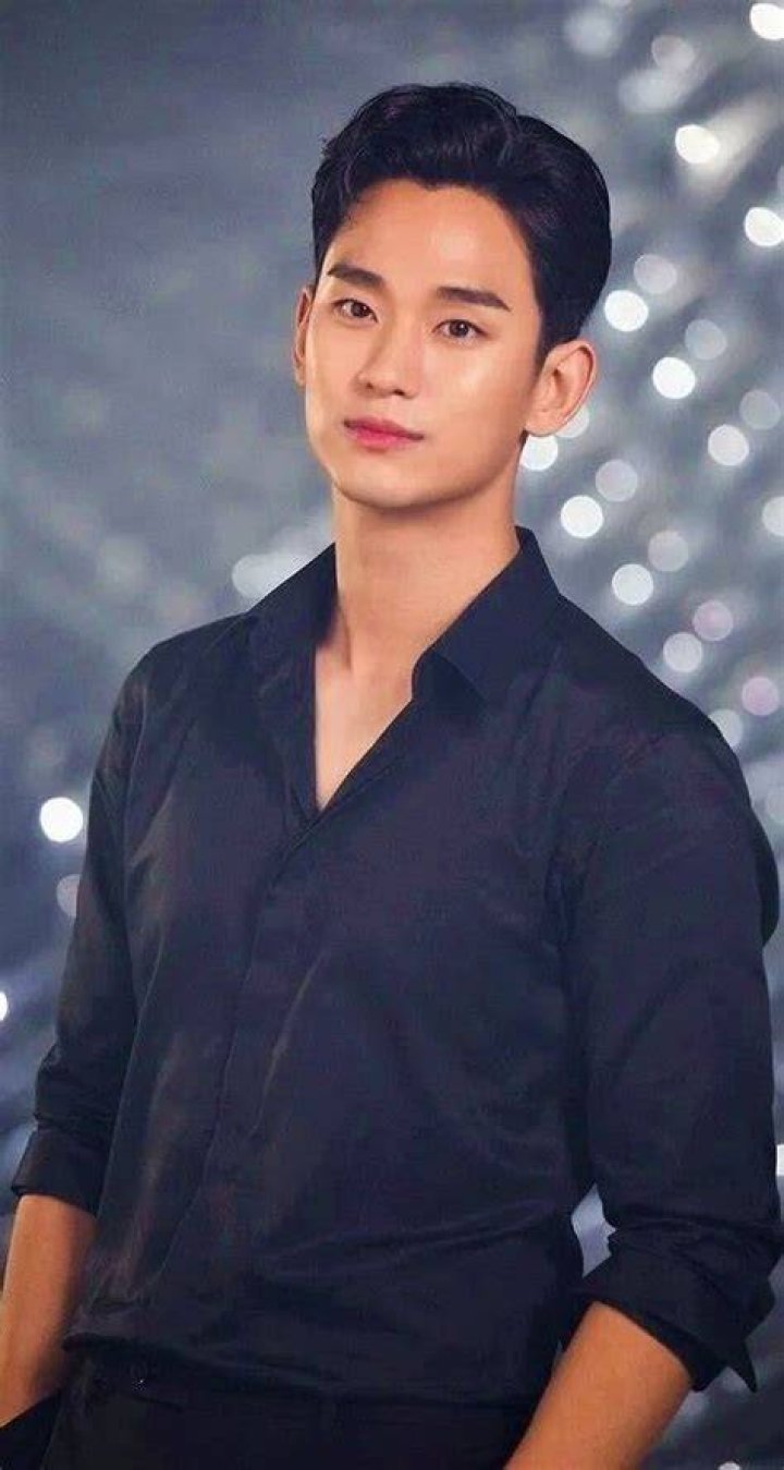 Kim SooHyun Age and Height 2023 in 2023 Kim soo hyun, Korean actors