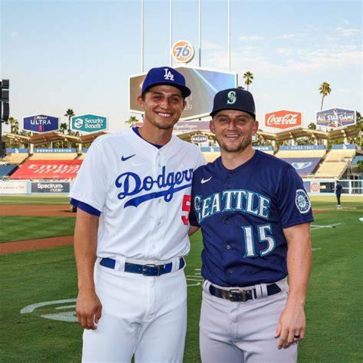 Kyle Seager's wife responds to Mariners president's remarks