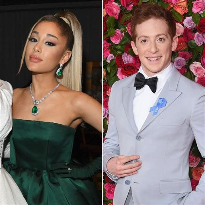 La esposa de Ethan Slater, nuevo novio de Ariana Grande, estaba "ciega