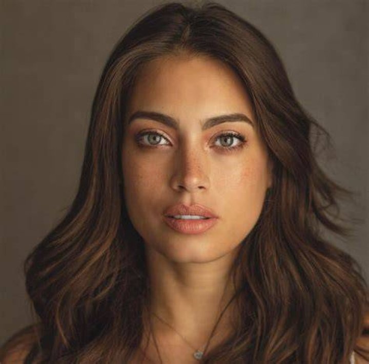 Laura Archbold Age Height Boyfriend Family &raquo; Biography 2024