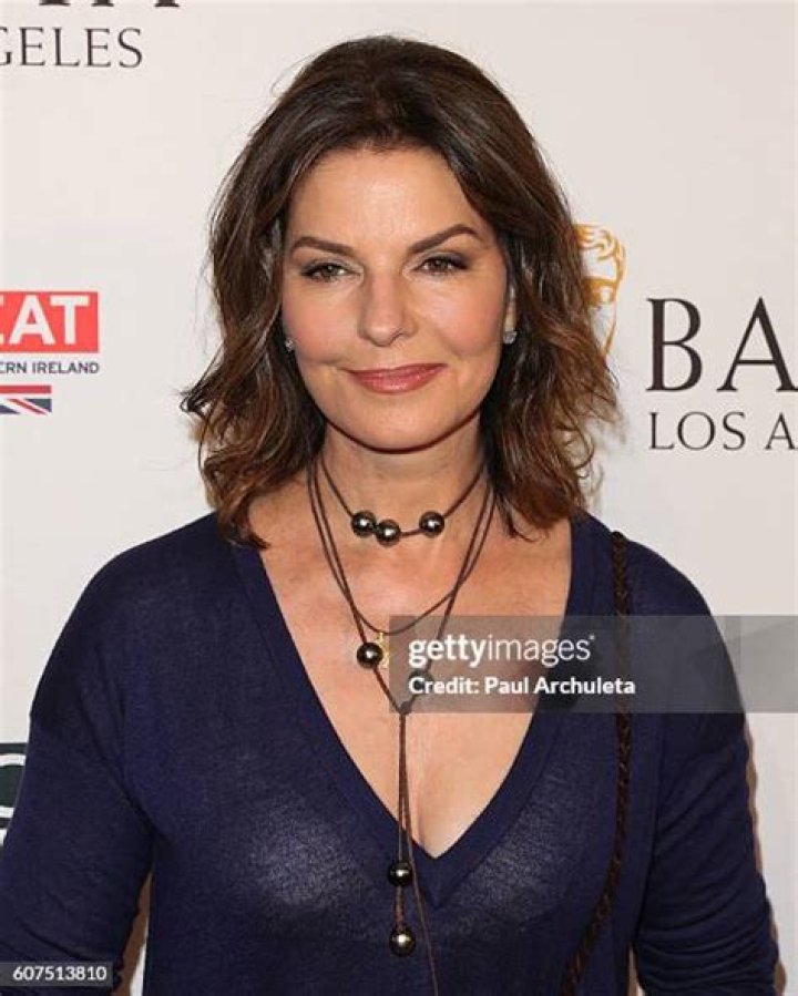 “Gone Girl” Actress Sela Ward Set As the President In “Independence Day