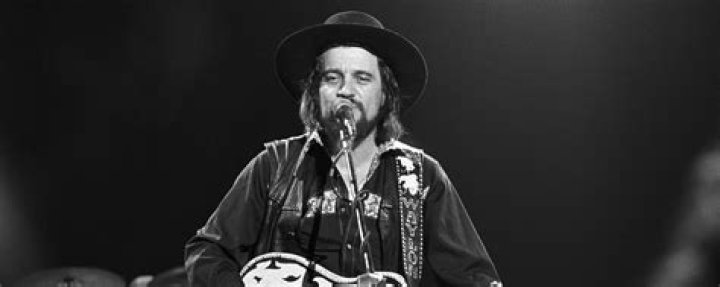&ldquo;Poetic License&rdquo; Watch Waylon Jennings Sing &ldquo;Waymore&rsquo;s Blues