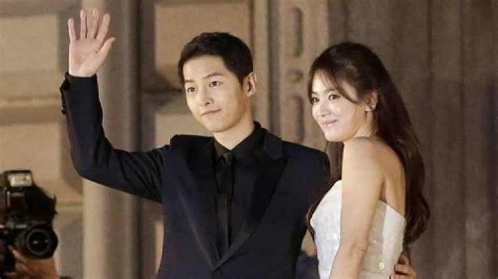 &ldquo;Song Joong Ki&rsquo;s girlfriend&rdquo; Katy Louise Saunders has a 10yearold
