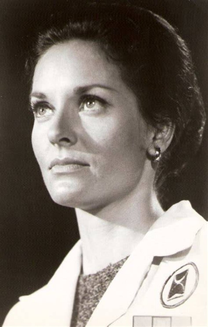 LEE MERIWETHER PHOTO GALLERY 01