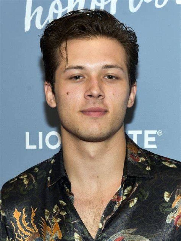 Leo Howard